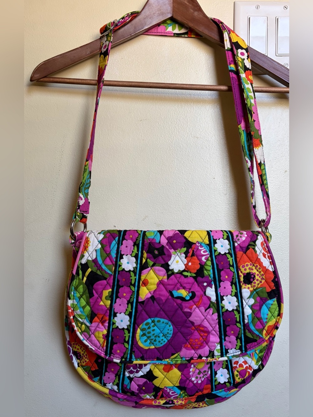 Vera Bradley Va Va Bloom Floral Messenger Bag